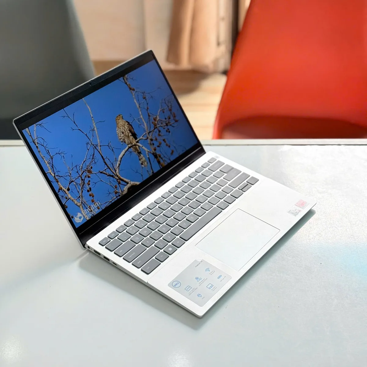 Laptop Dell Inspiron 14 5425 Ryzen 5 5625U / RAM 8GB / SSD 256GB / Radeon Graphics